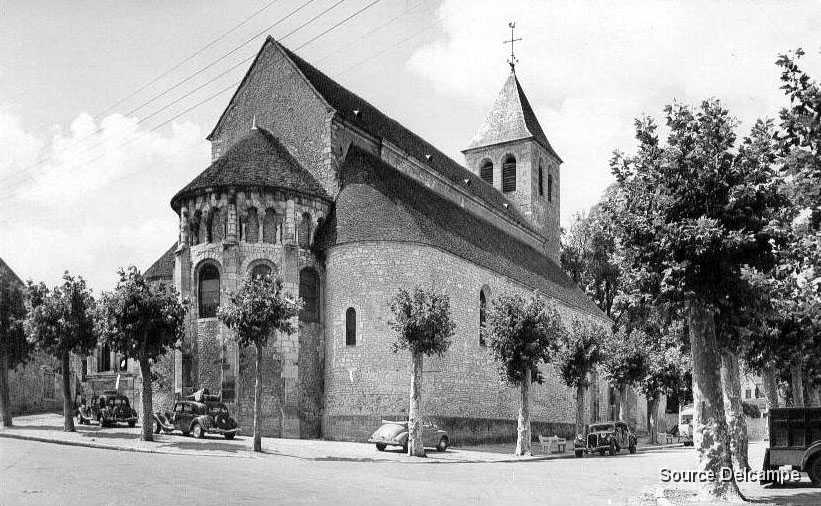 58 Cosne sur Loire Eglise Saint Aignan.jpg
